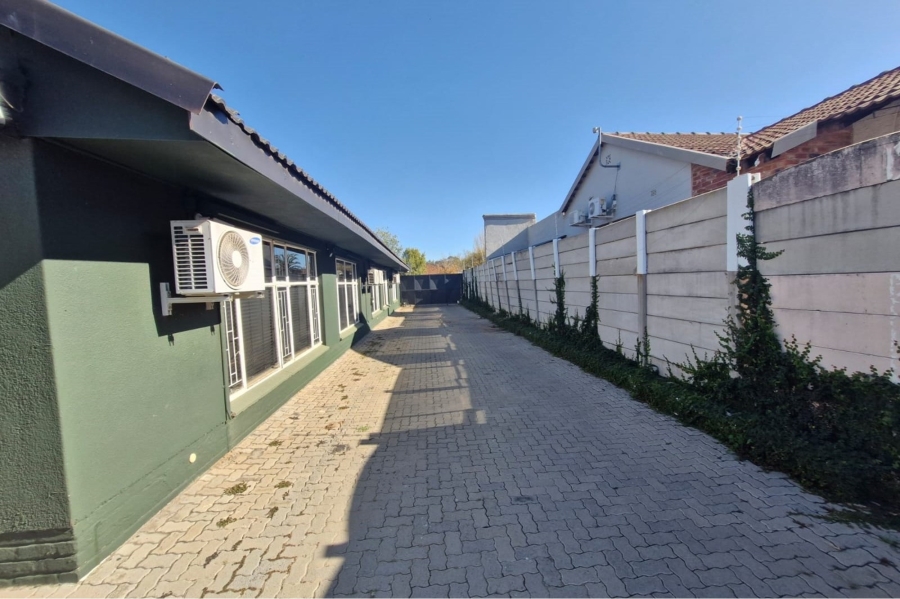 Commercial Property for Sale in Wilkoppies North West